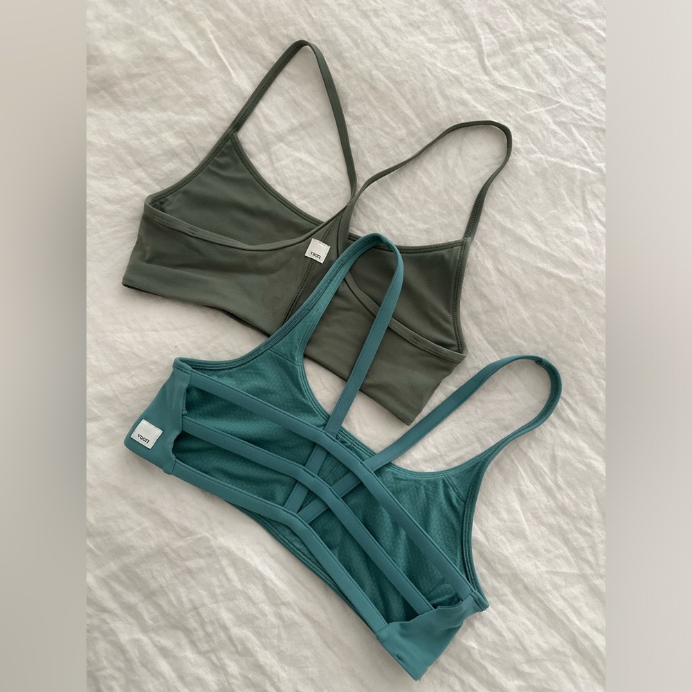 NEW no tags Sports Bras SMALL